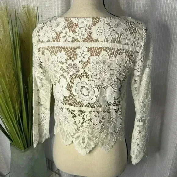 FOR LOVE & LEMONS Cropped Lace Blouse Keyhole White Nude Size XS EXCELLENT - Picture 5 of 10